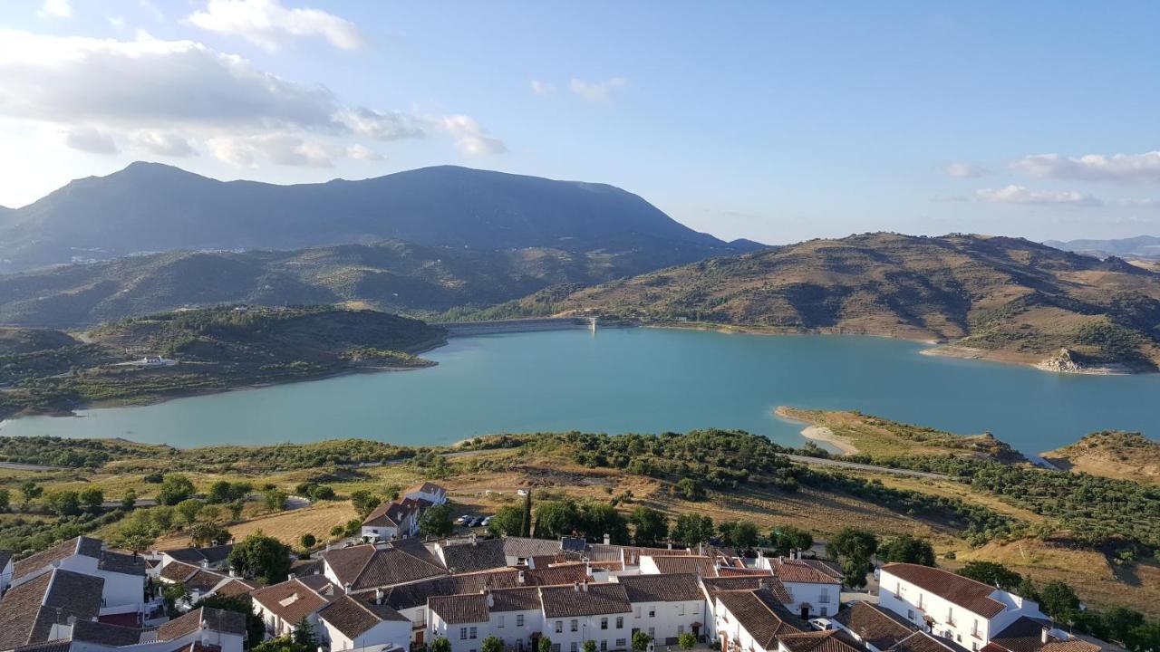 Apartamentos Mirador En La Plaza De Zahara Zahara De La Sierra Exterior foto